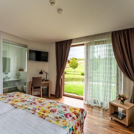 Bed&Breakfast Vinarija Coner Bjelovar Exterior photo