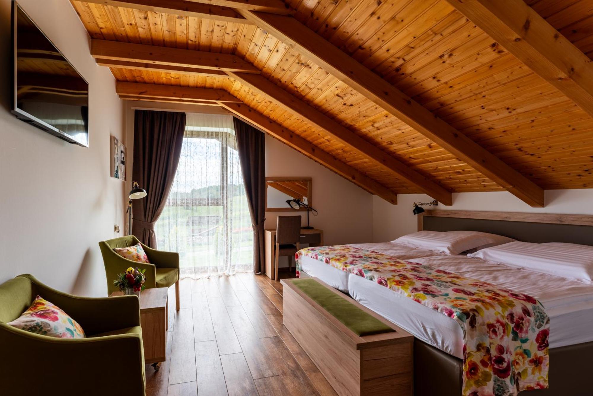 Bed&Breakfast Vinarija Coner Bjelovar Exterior photo