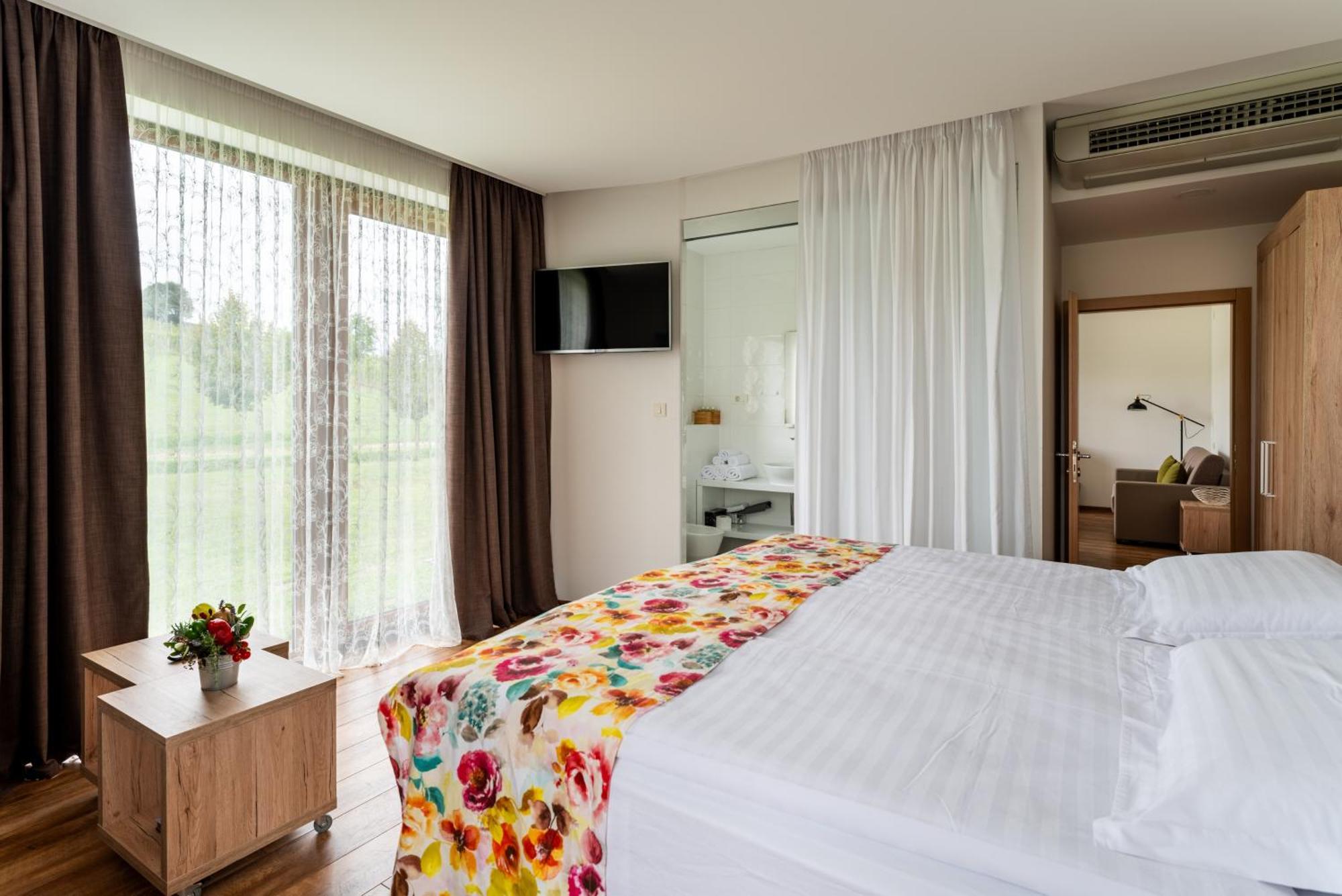 Bed&Breakfast Vinarija Coner Bjelovar Exterior photo