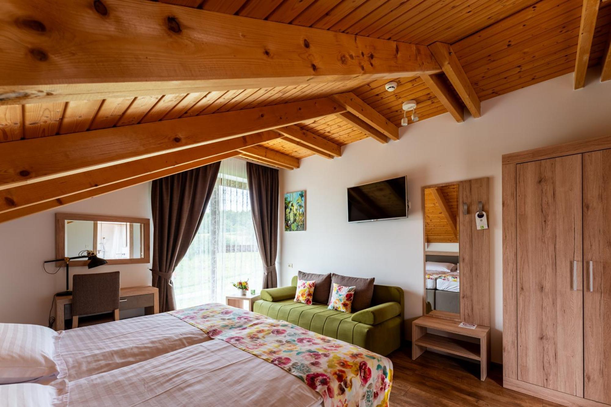 Bed&Breakfast Vinarija Coner Bjelovar Exterior photo