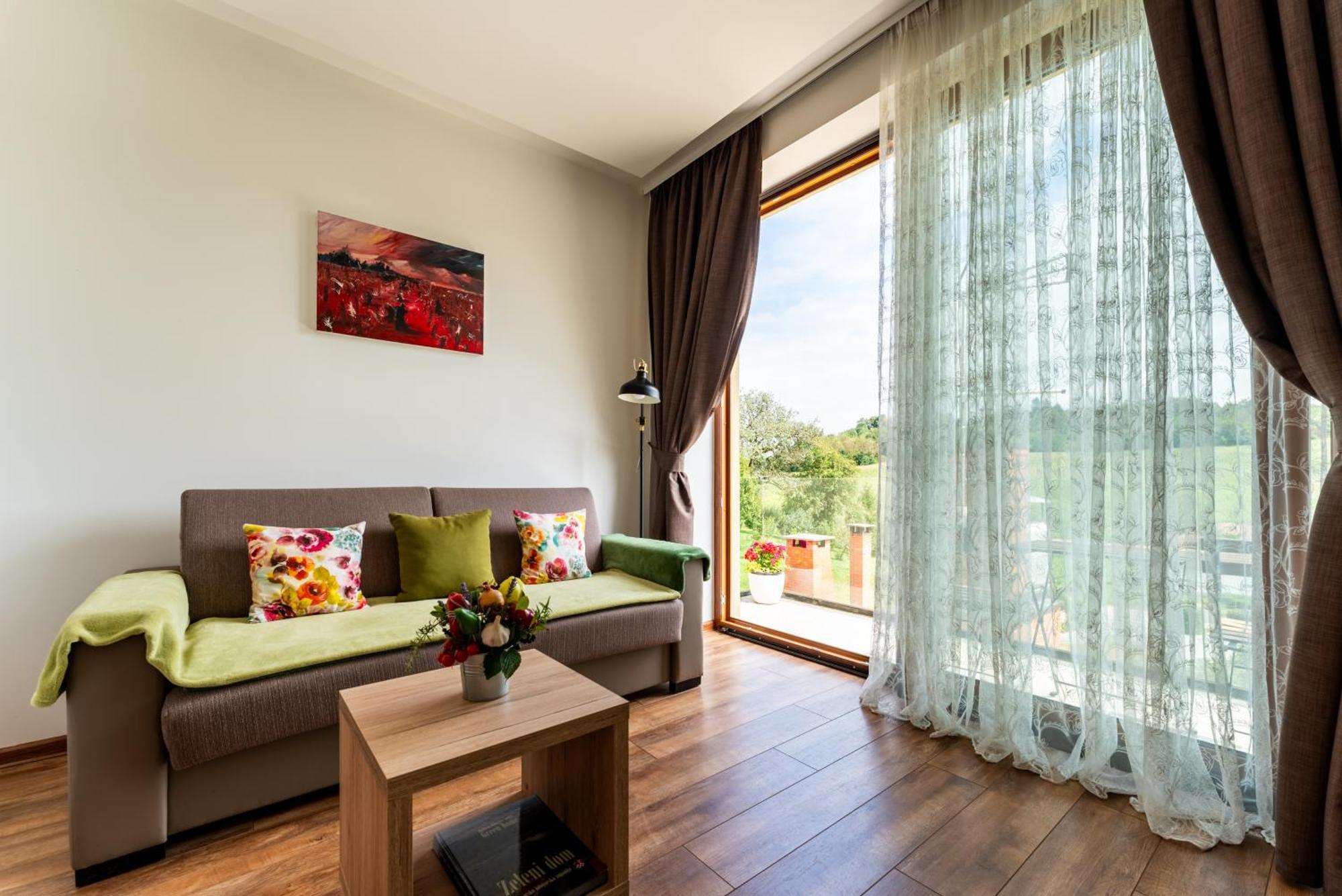 Bed&Breakfast Vinarija Coner Bjelovar Exterior photo